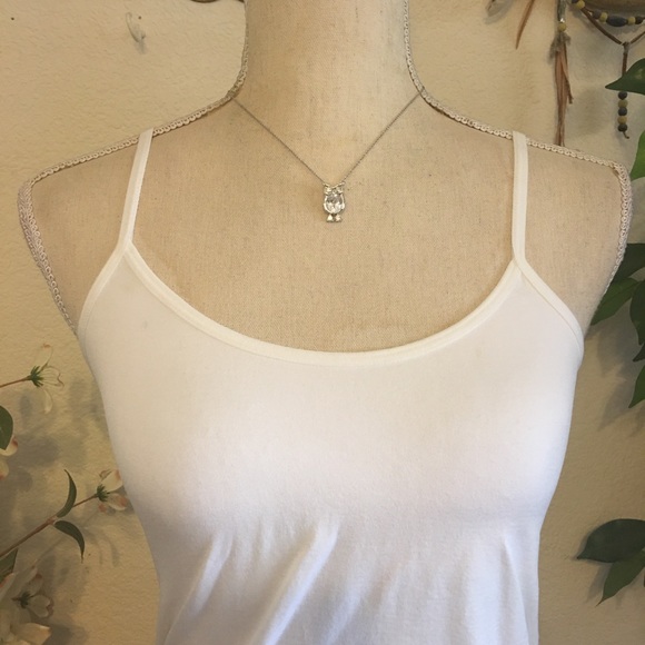 Faceted stone owl pendant on silver plated chain - Picture 3 of 8